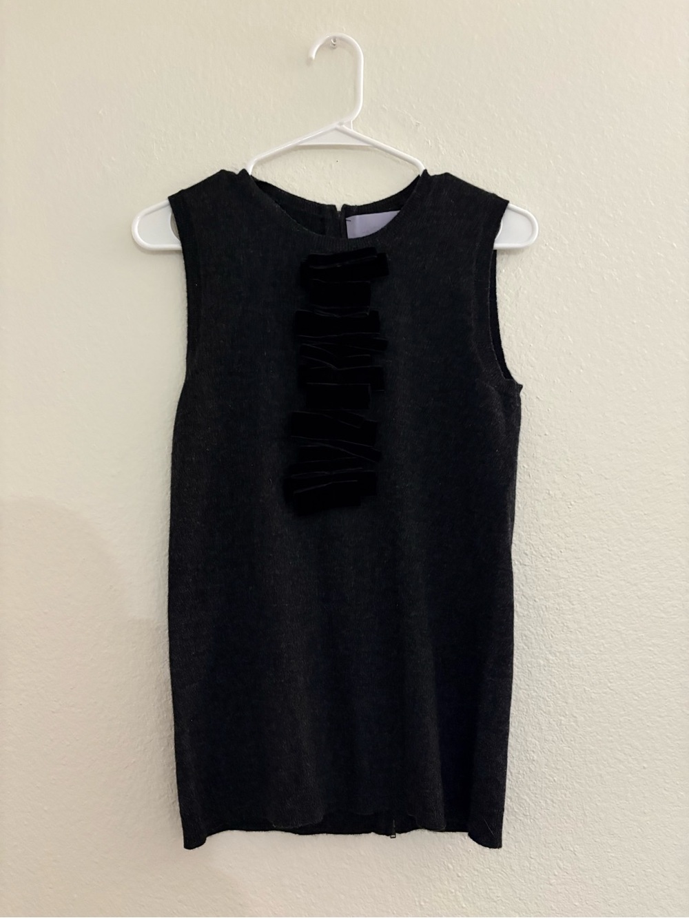 Lavender Label Vera Wang 100% Wool Charcoal Velvet Bow Sleeveless Top